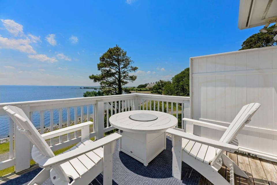 Spontaneity House in Corolla