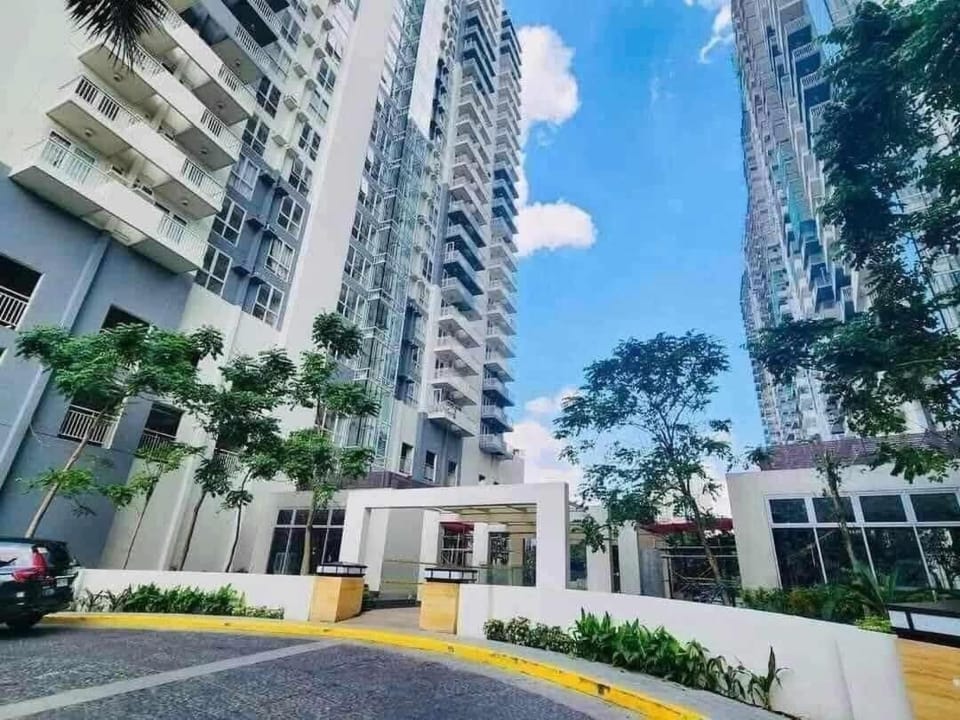 B&C Studio Kasara Urban Resort Residences Apartment in Pasig
