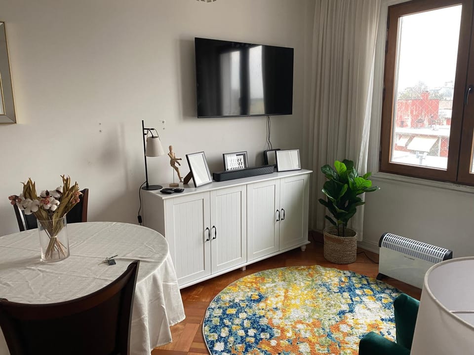 TV and multimedia, Dining area