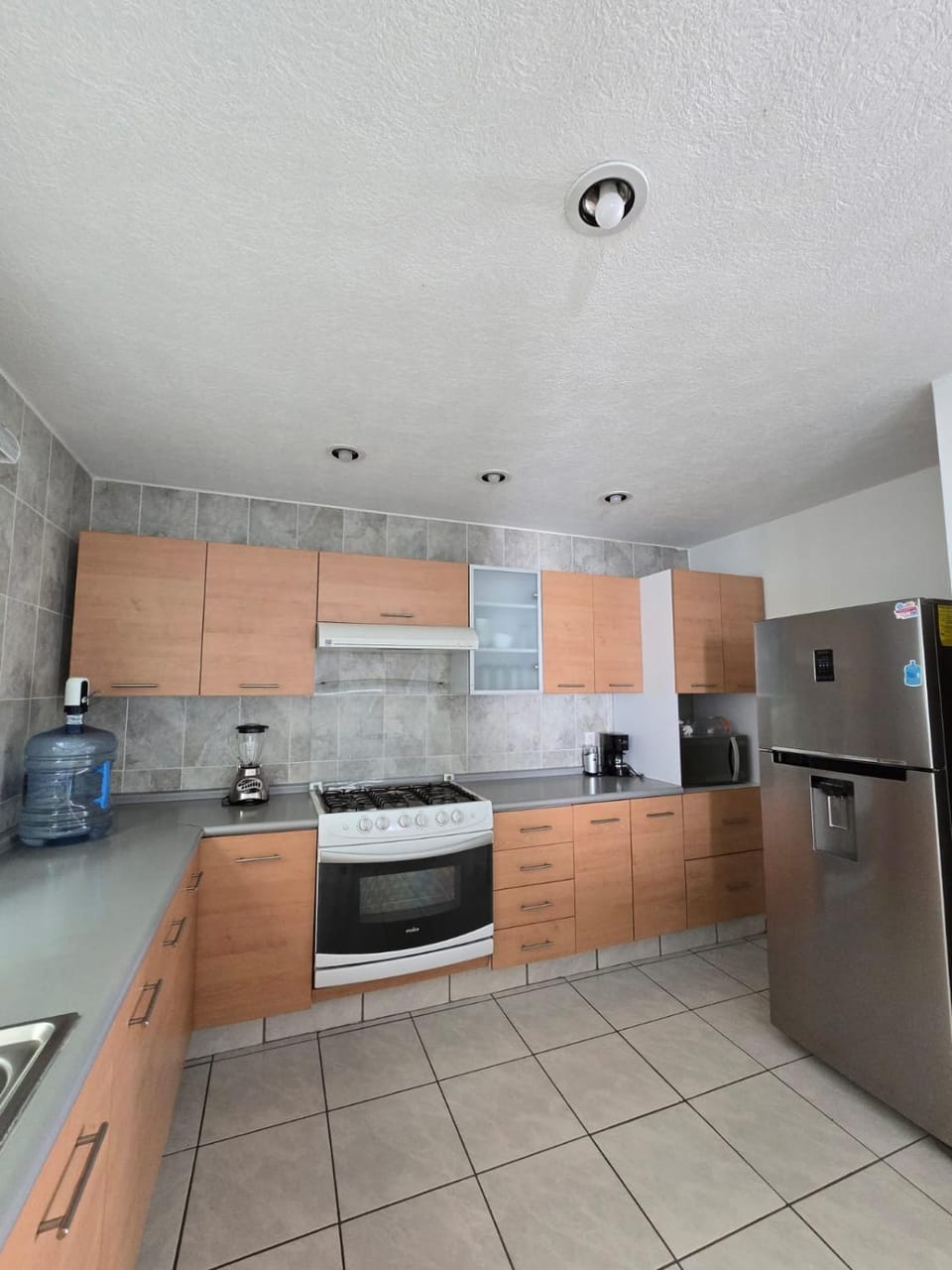 Kitchen or kitchenette, oven