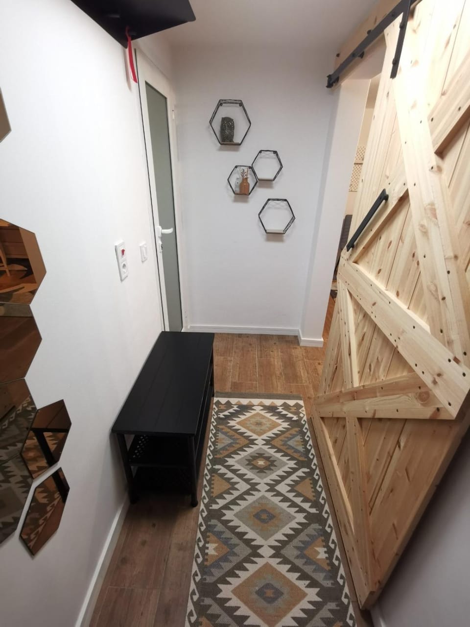 Tiny Hideaway - Charming Studio by Sea Garden Apartment in Varna