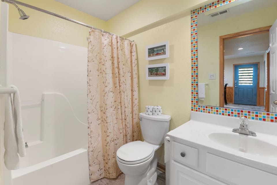Sunshine Daydream House in Corolla
