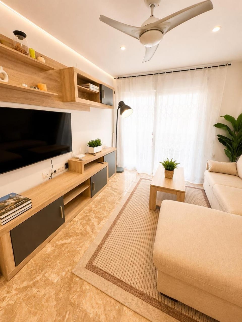 Communal lounge/ TV room, Seating area