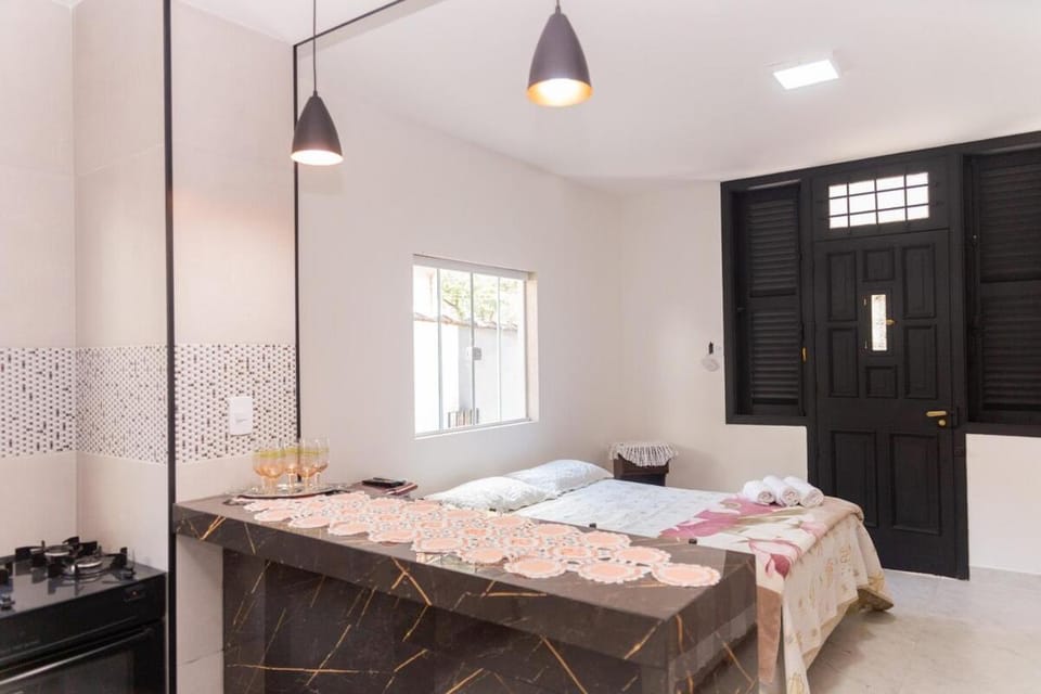 Bed, Kitchen or kitchenette, Photo of the whole room, towels