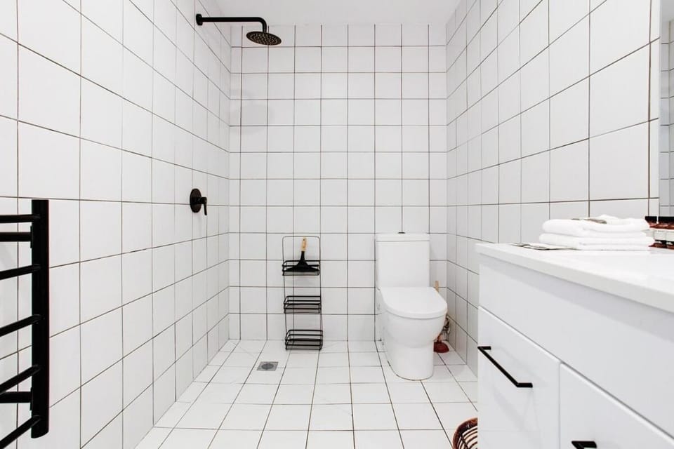 Artists Retreat in the Heart of the City 1 BR BA Apartment in Auckland