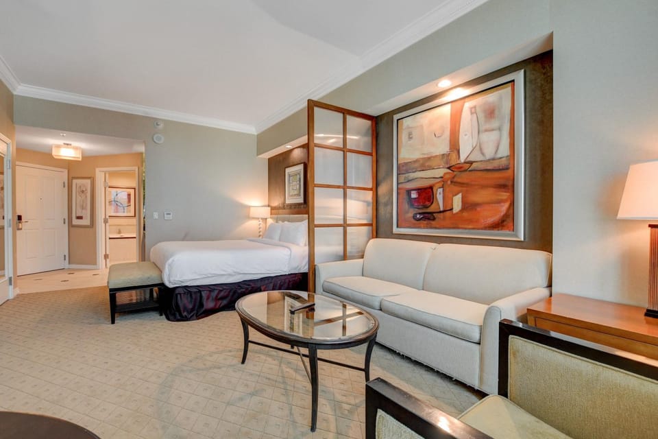 Bed, Living room