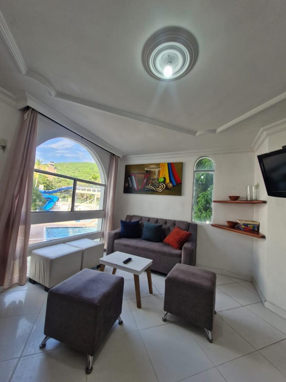 Game Room, Living room
