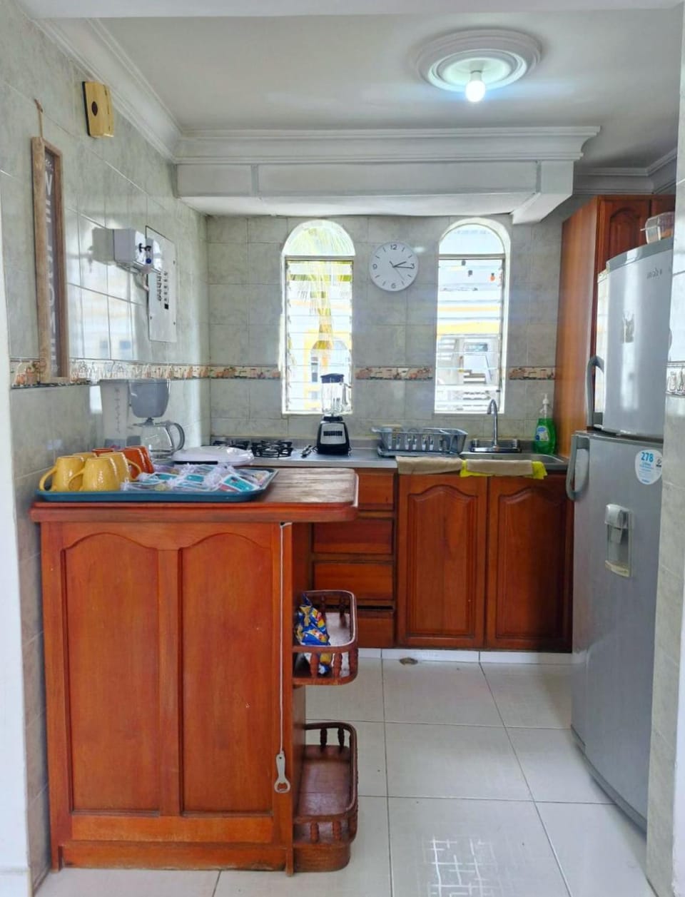 Kitchen or kitchenette, dishwasher