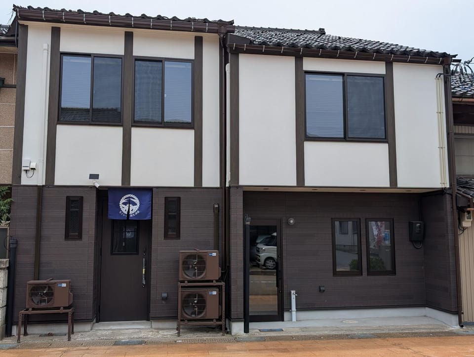 なごらーれ放生津屋 Bed and Breakfast in Ishikawa Prefecture