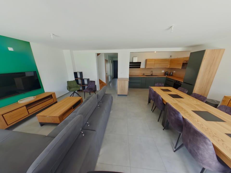 Maison confort aux Rousses, 12 pers, proche ski et lac - FR-1-834-6 Villa in Canton of Vaud