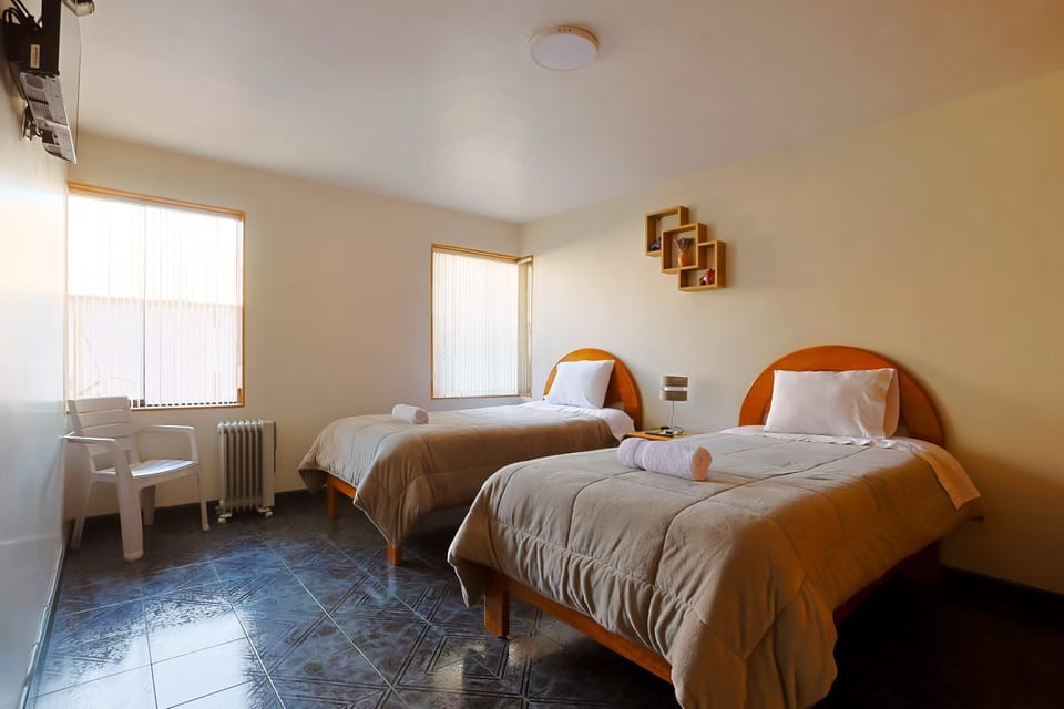 Bedroom, hair dryier, washing machine