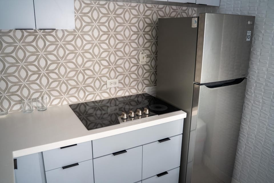 Kitchen or kitchenette, pet friendly, stove