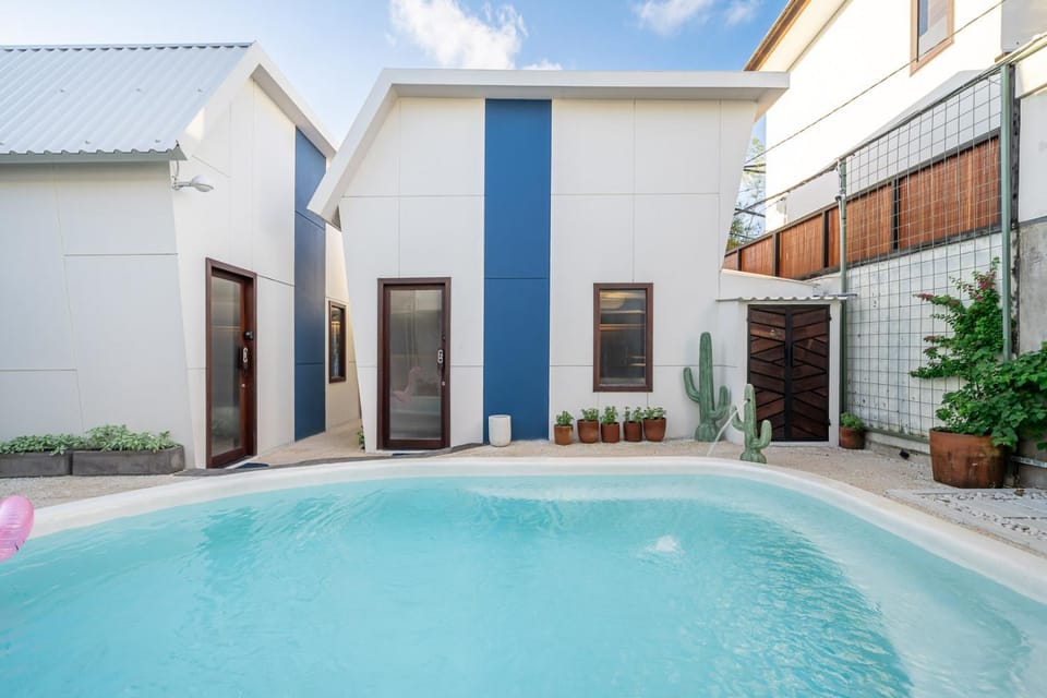 Day, Swimming pool, Swimming pool