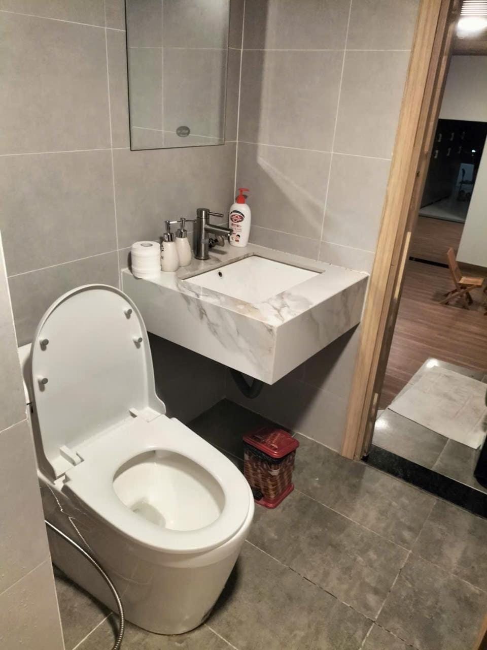 Toilet