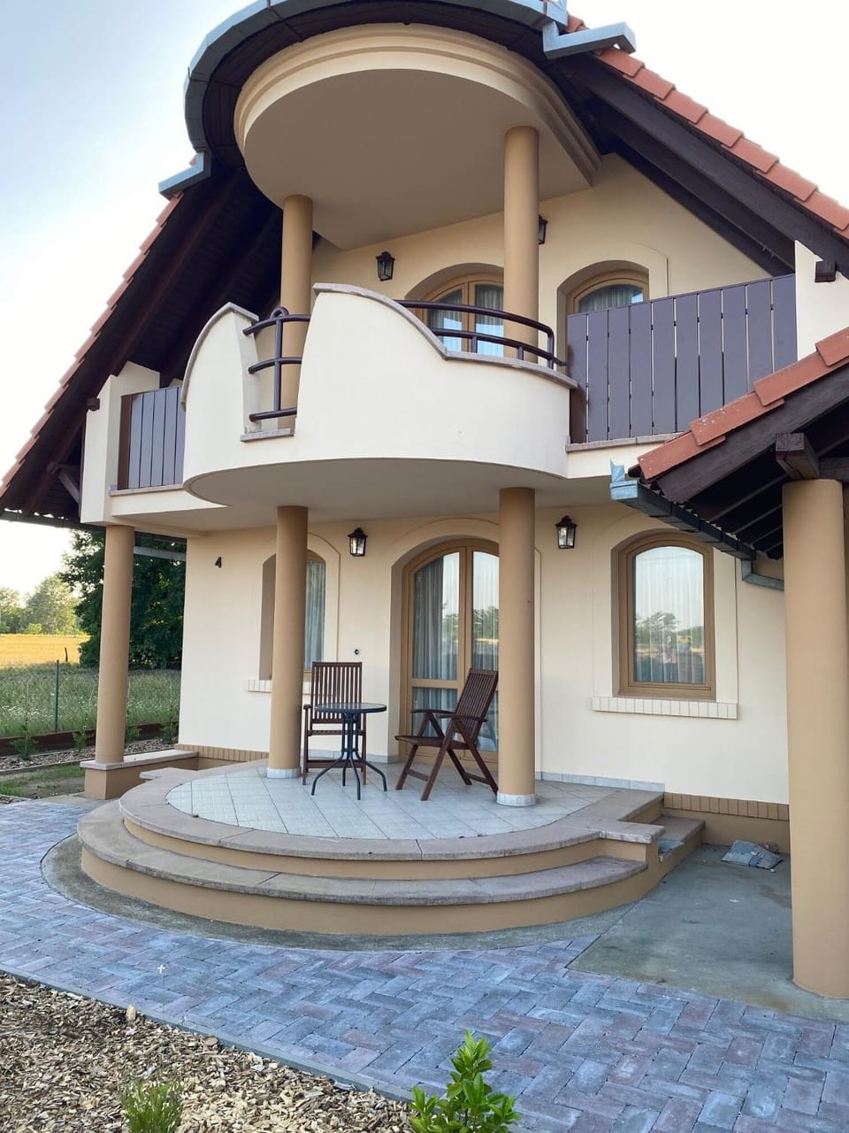 Property building, Balcony/Terrace