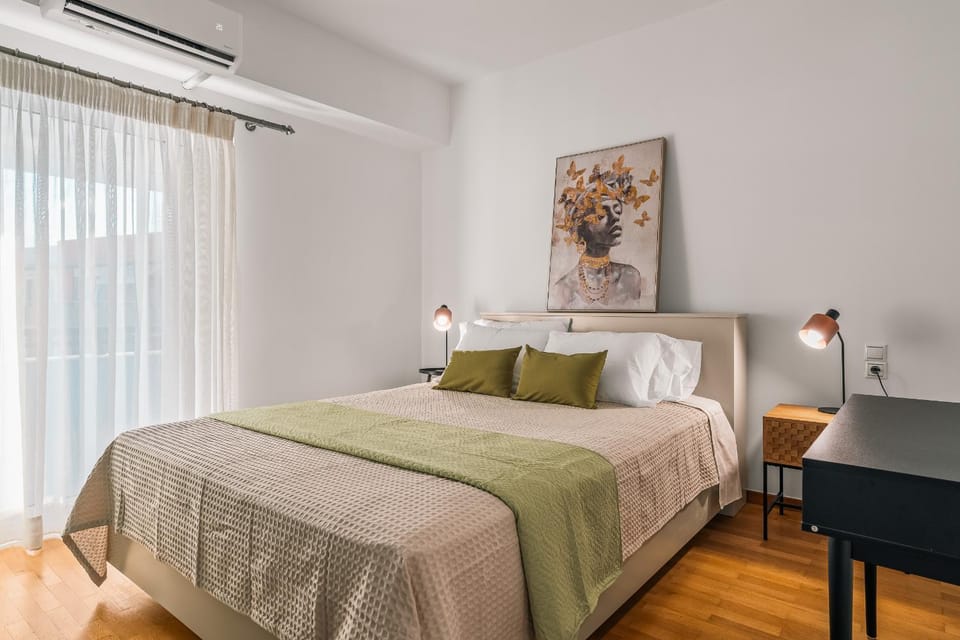 Bed, Photo of the whole room, Bedroom, air conditioner