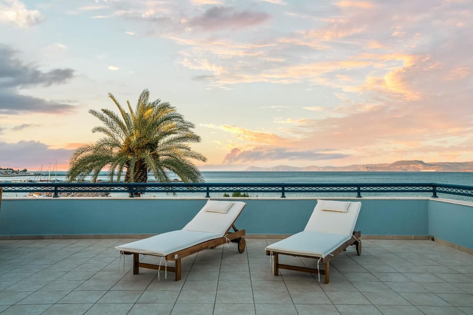 Natural landscape, View (from property/room), Balcony/Terrace, Sea view, Sunset, sunbed