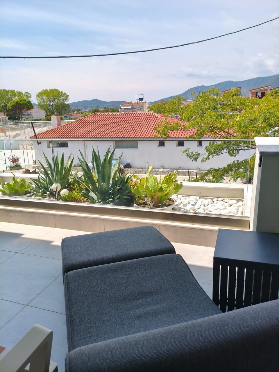 Day, Natural landscape, View (from property/room), Balcony/Terrace, Seating area, Mountain view