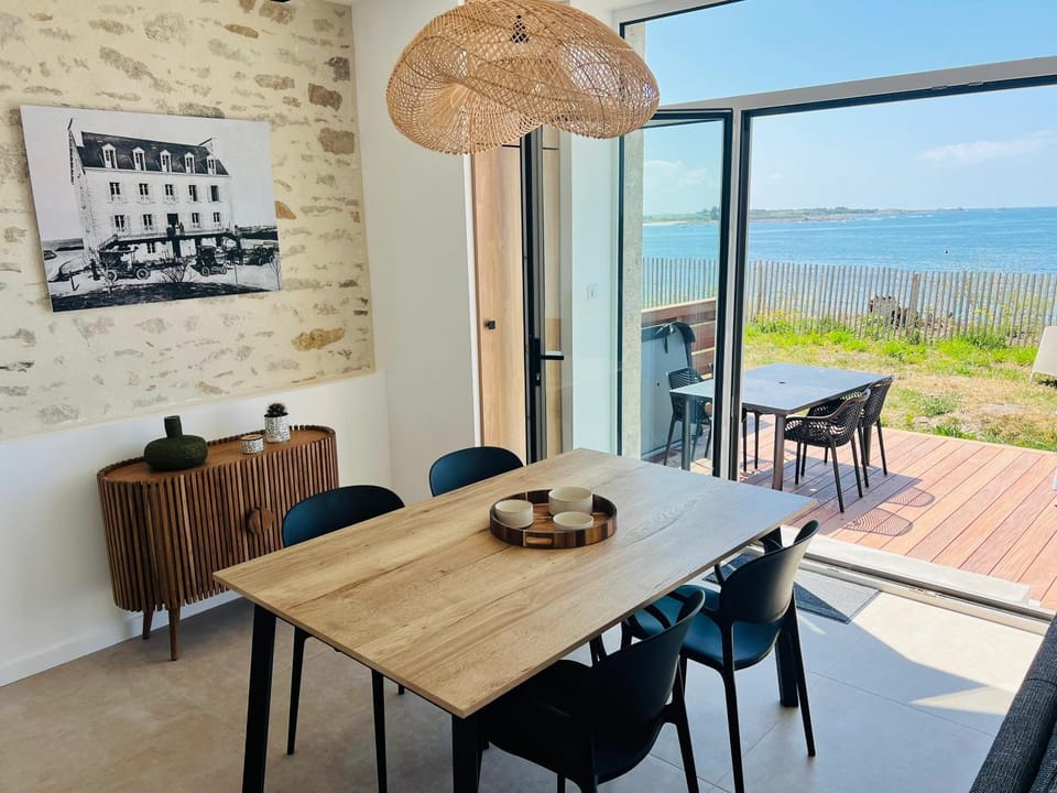 Dining area, Sea view