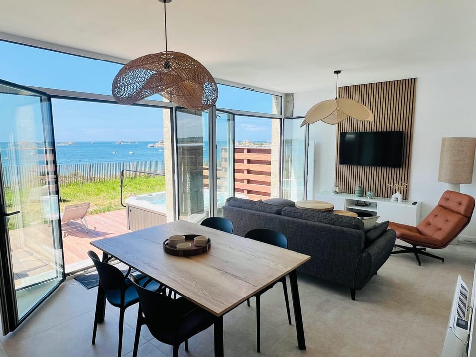 Living room, Seating area, Sea view