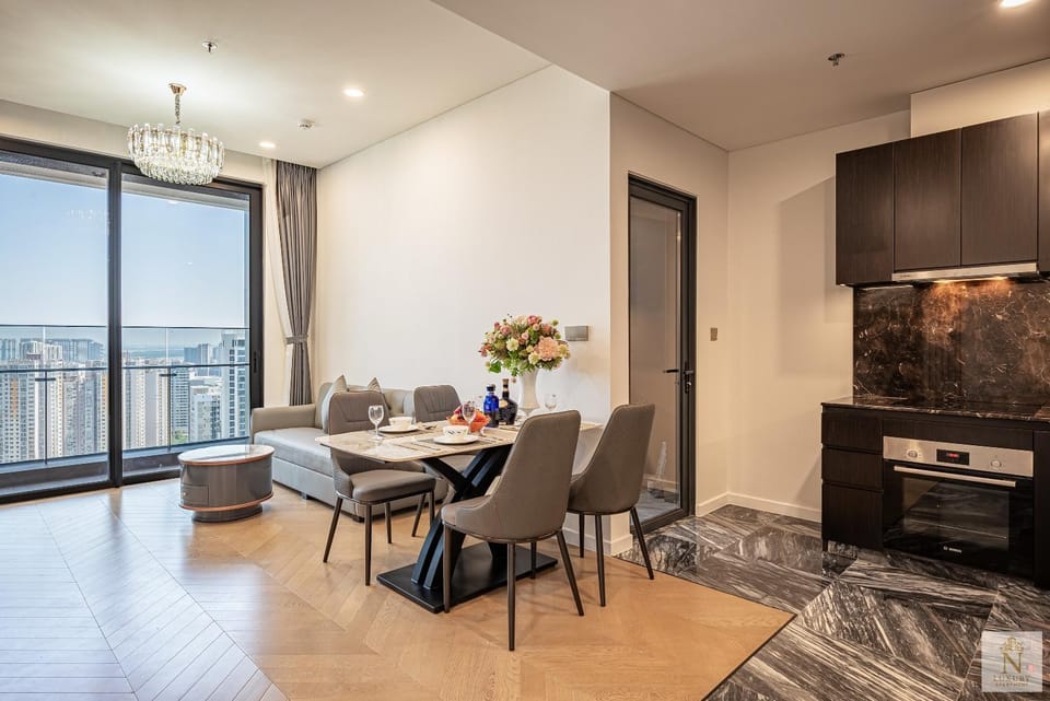 Living room, Seating area, Dining area, stove