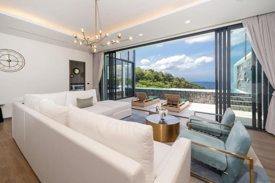 The Exclusive Sky D2U2 豪华4卧室海景别墅 私人12m无边海景泳池 丰富早餐 每日清洁 Villa in Kamala