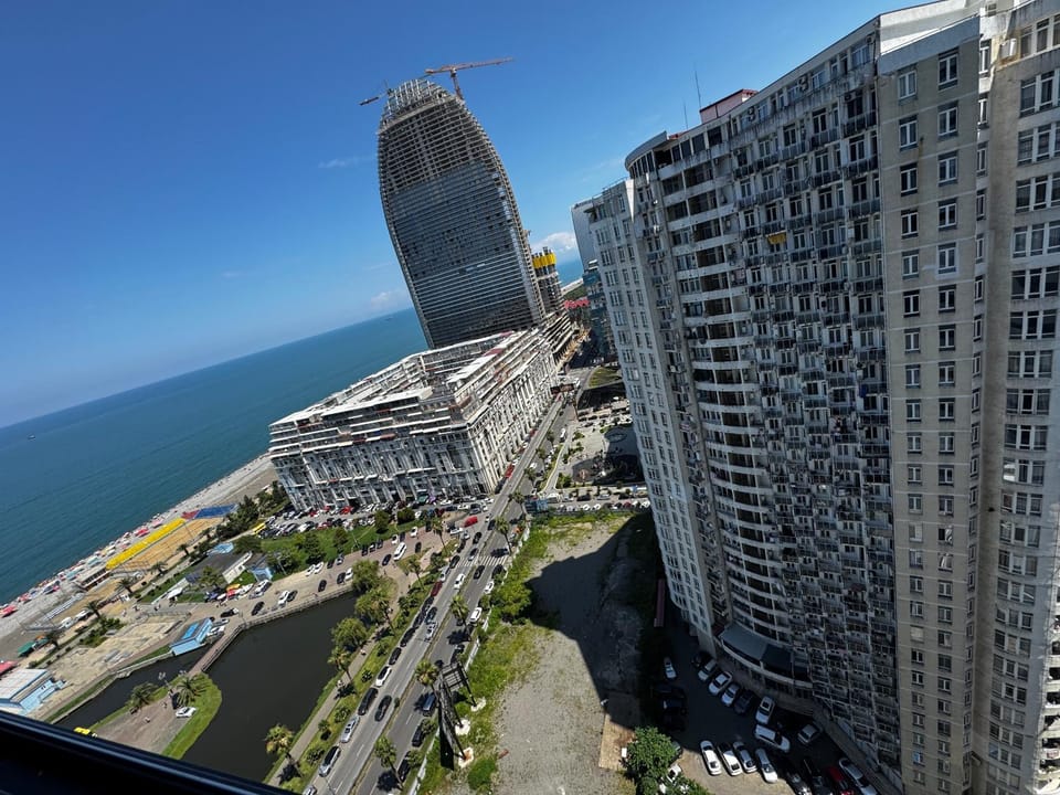 Apartment with mountain view Apartment in Batumi