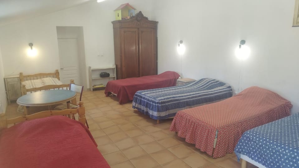 Gîte Chez Papy Bed and Breakfast in Provence-Alpes-Côte d'Azur