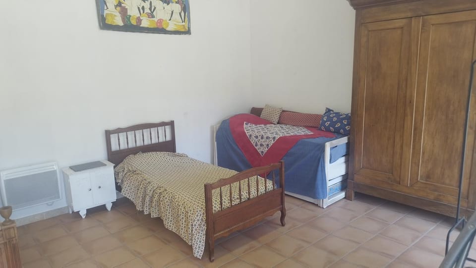 Gîte Chez Papy Bed and Breakfast in Provence-Alpes-Côte d'Azur