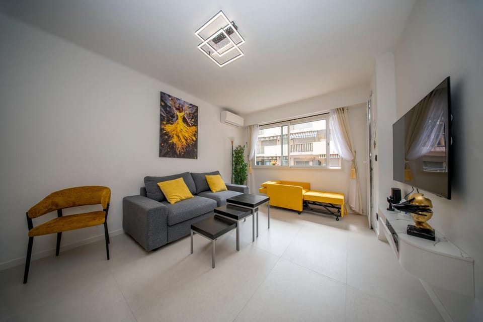 Luxe 1 minute a pied du Martinez plage shopping vu Mer Apartment in Cannes