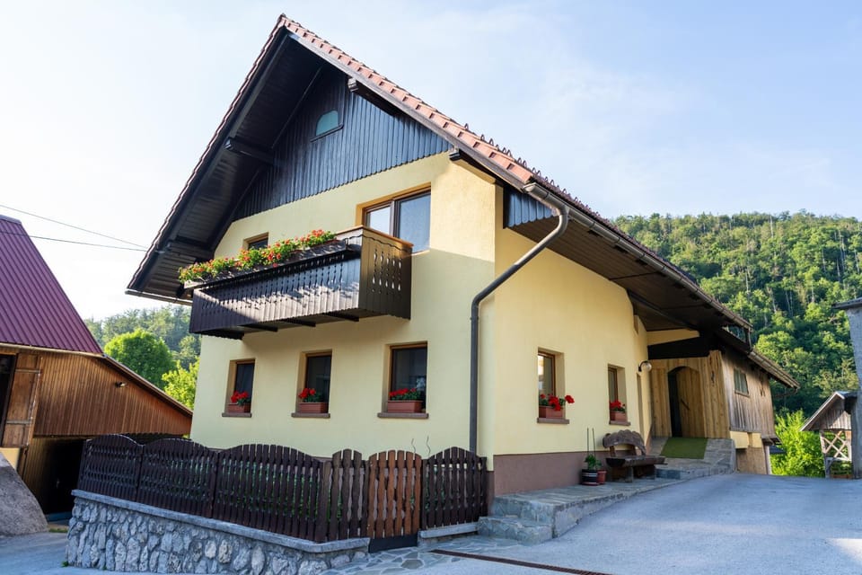 Property building, Day, Natural landscape