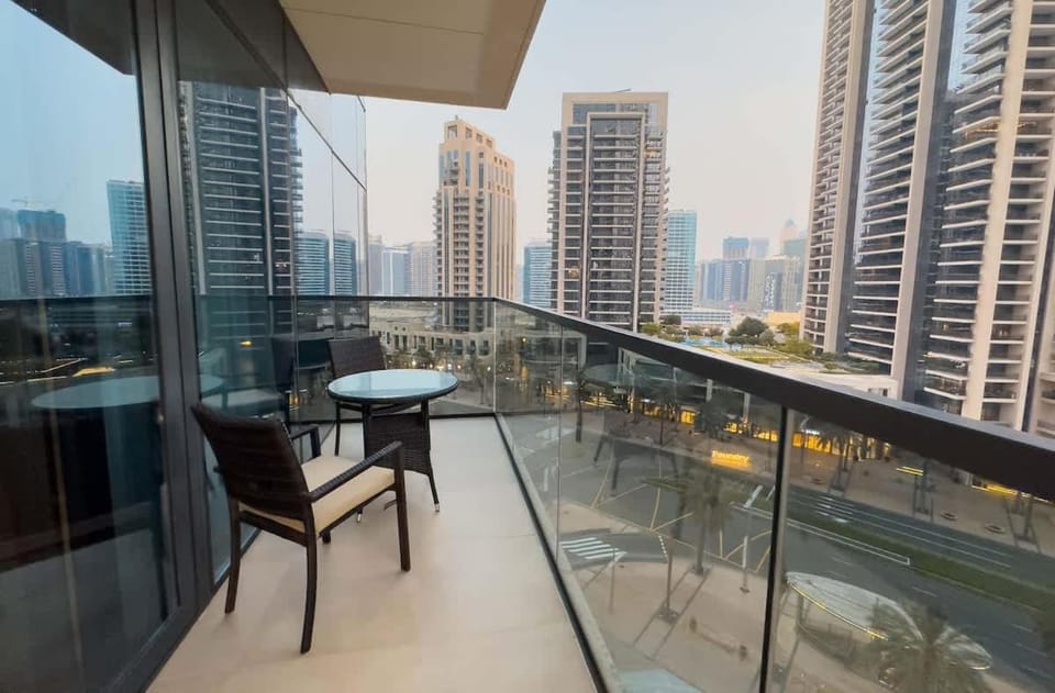 Elegant Style Brand new 2BDR in Heart of Downtown Apartment in Dubai