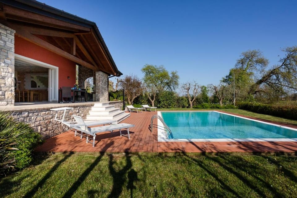 Villa Marina Moniga Private Pool Villa in Lake Garda