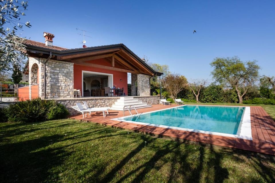 Villa Marina Moniga Private Pool Villa in Lake Garda