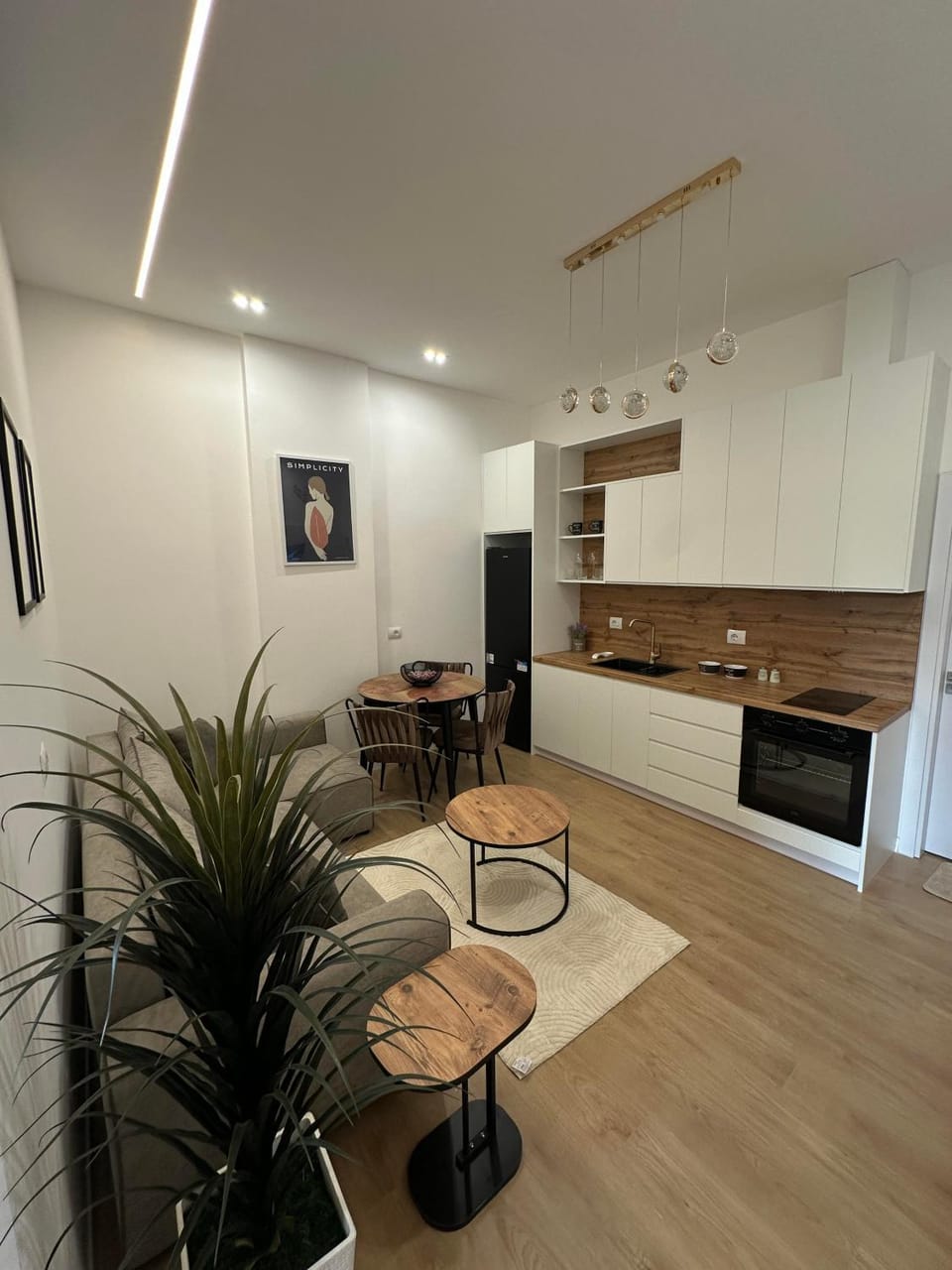 LUX Apartment Durres 5 min walk to beach Apartment in Tirana County, Albania