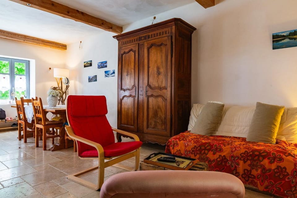 Property building, Living room