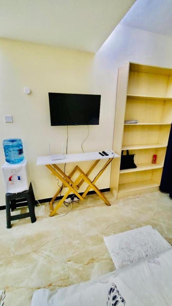 luxurious two bedroom with heated swimming pool well equipped gym ample parking space and children playing ground and amazing scenic city views Apartment in Nairobi