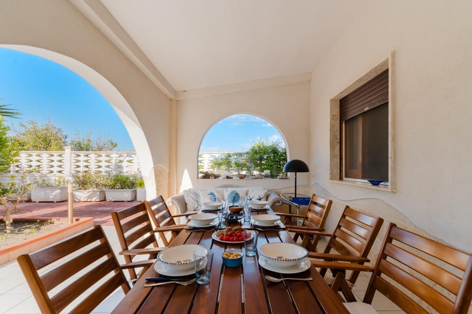 Patio, Dining area
