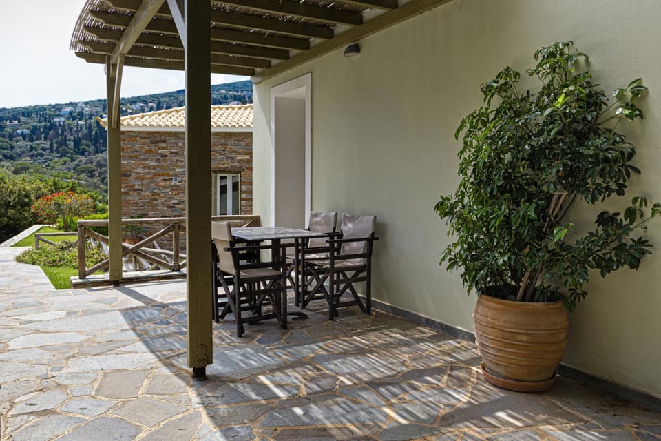 Andros Summer Suites House in Decentralized Administration of the Aegean