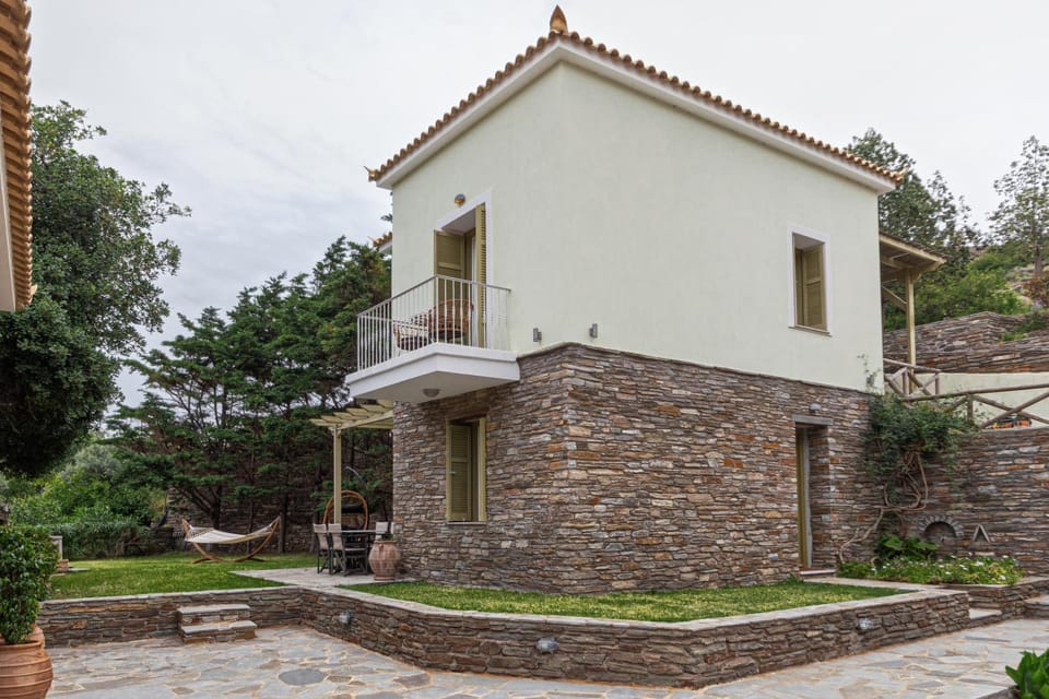 Andros Summer Suites House in Decentralized Administration of the Aegean