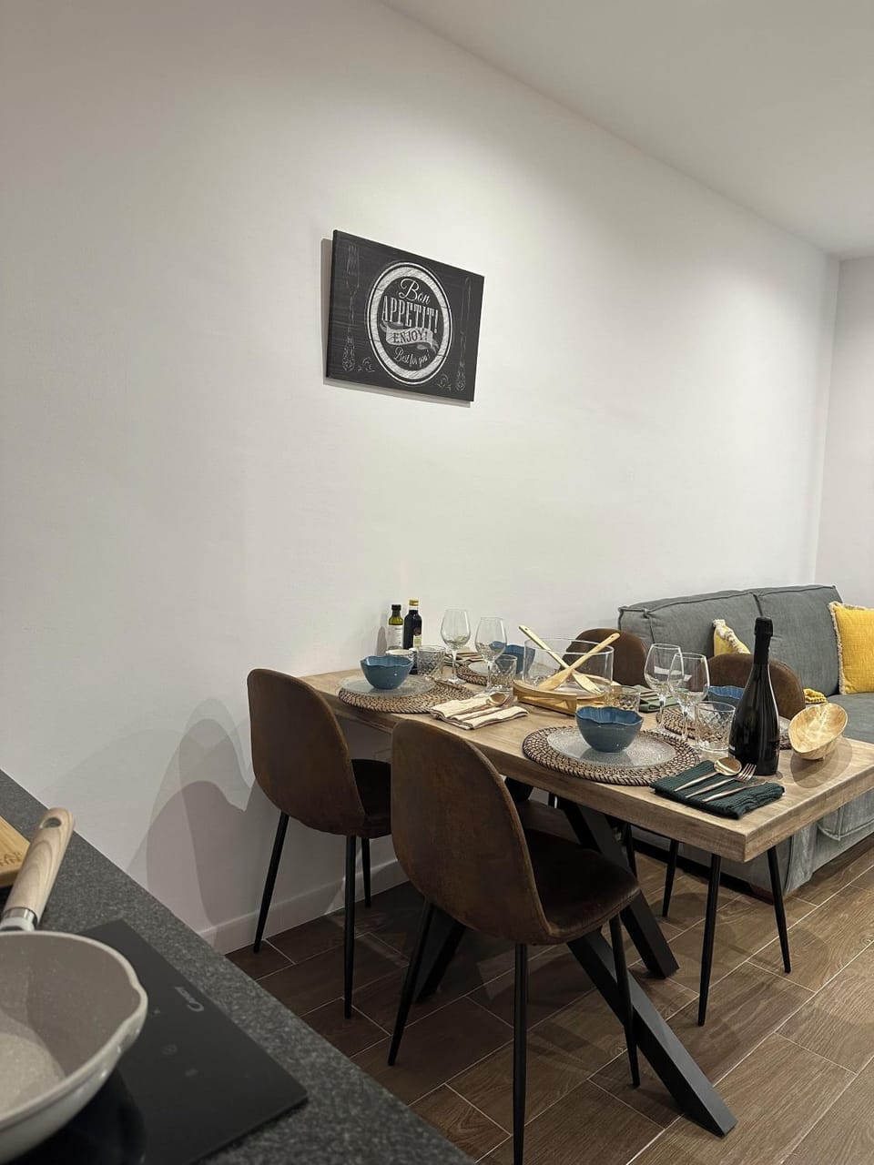 Living room, Dining area