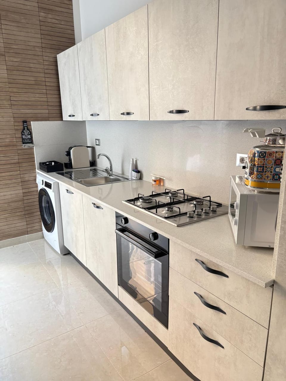 Kitchen or kitchenette, dishwasher, minibar, pet friendly, stove, toaster, washing machine, dryer