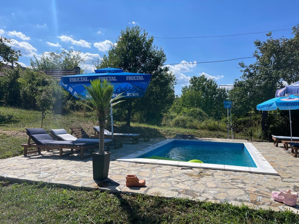 Kuća sa Pogledom House in Novi Sad