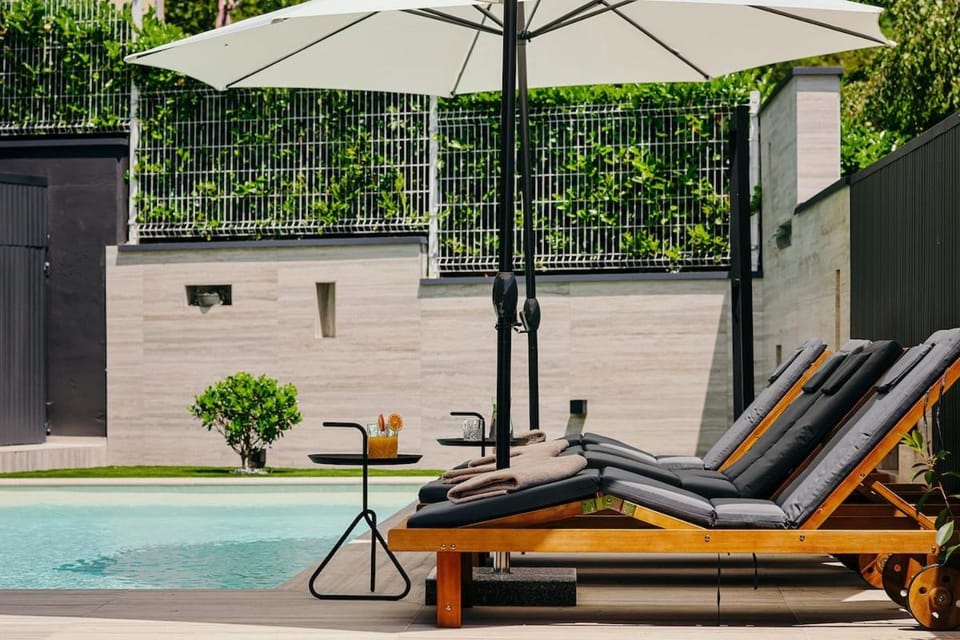 Balcony/Terrace, Swimming pool