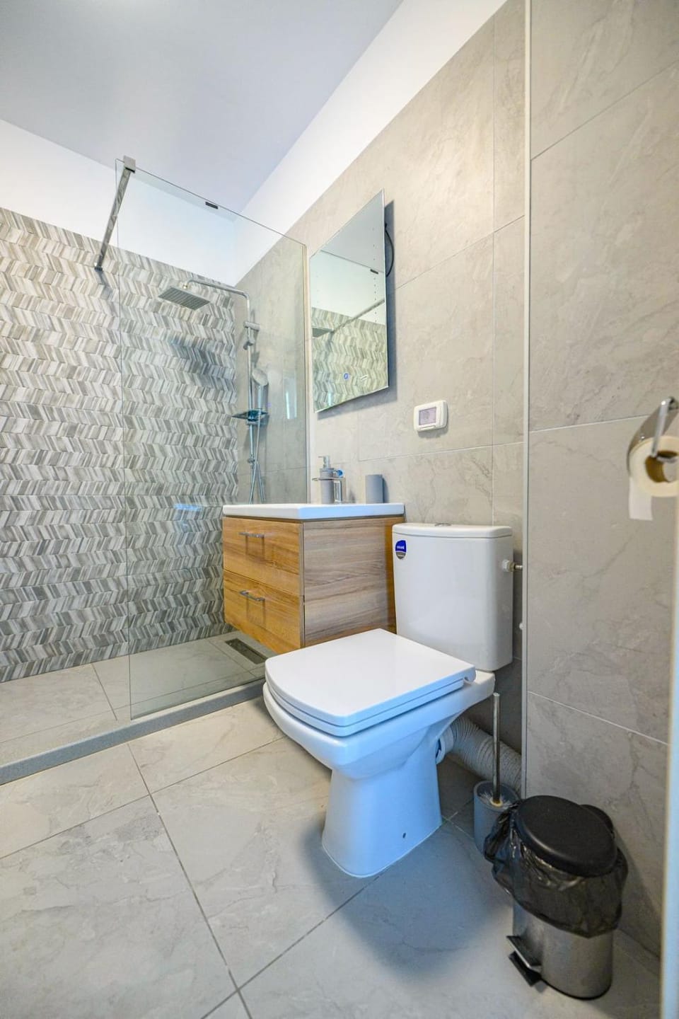 Sea & Lake Studio Apartment in Constanta