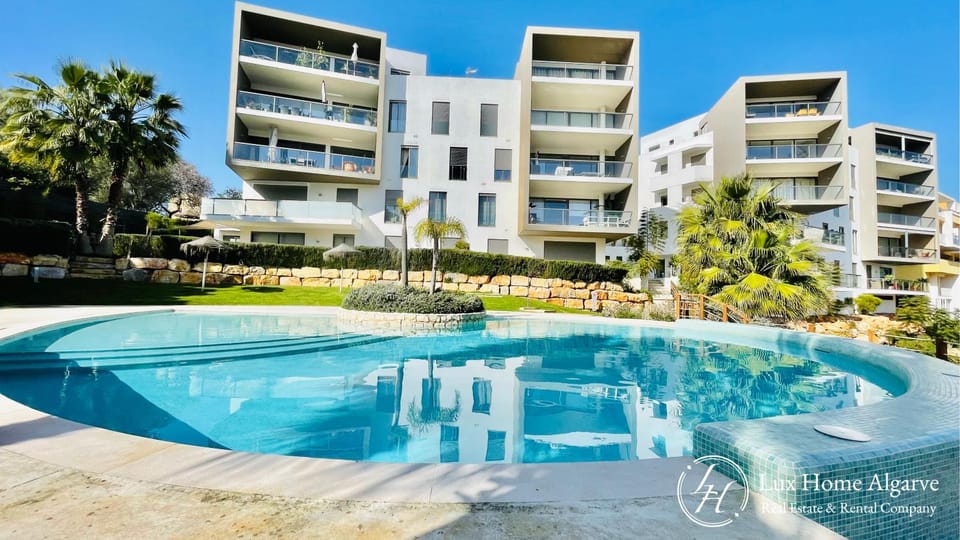 Property building, Pool view, Swimming pool