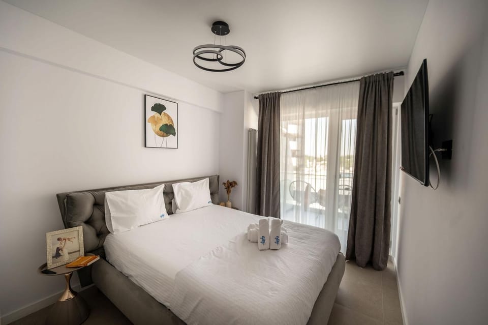 L&S Apartment in Odyssey SPa&Pool-parking Apartment in Constanța County