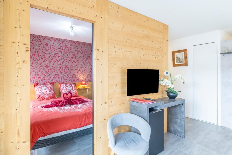Living room, Bedroom