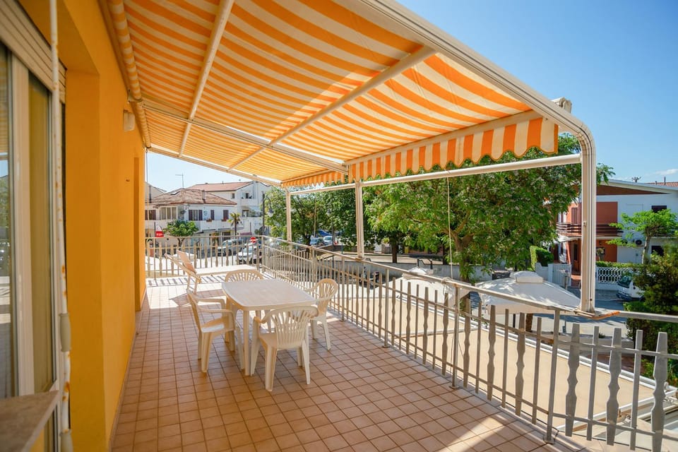View (from property/room), Balcony/Terrace