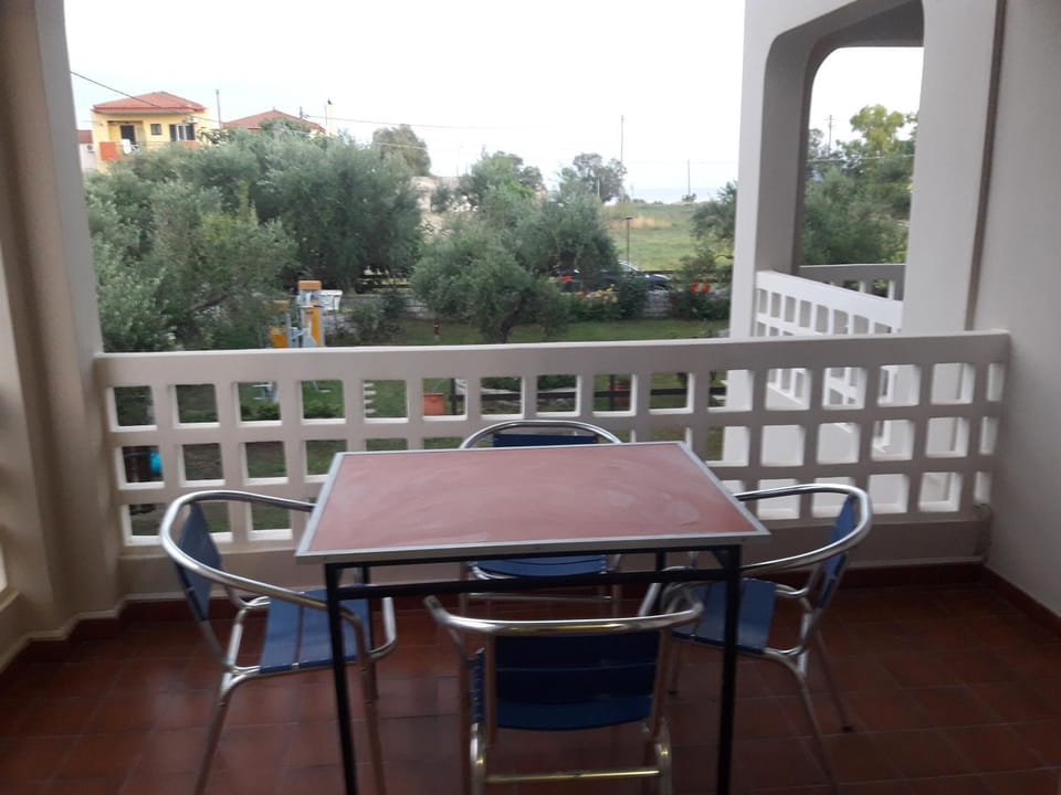 Garden view, Sea view